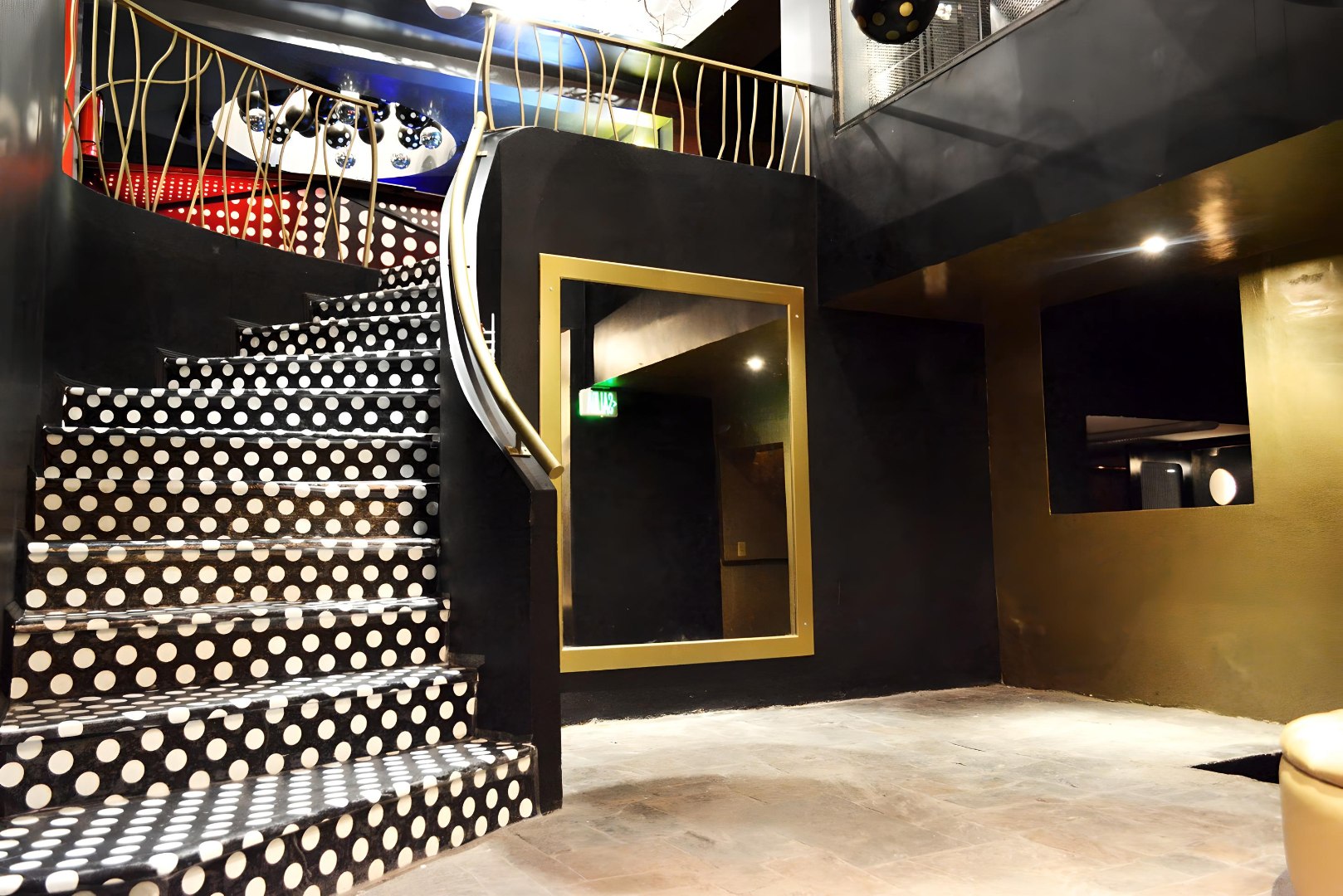 4Studio